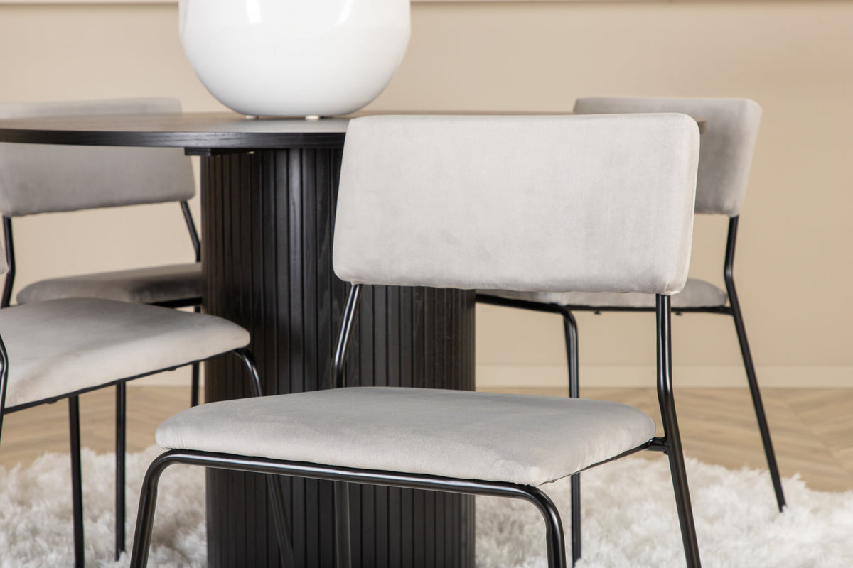 Bianca Matbord med Kenth Stolarna – Bord: ⌀110 Stol: 52x76x40
