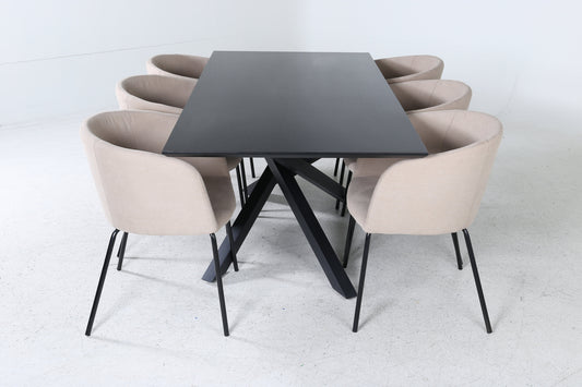 Piazza Matbord med Berit Stolarna – Bord: 76x180x90 Stol: 55x78x55