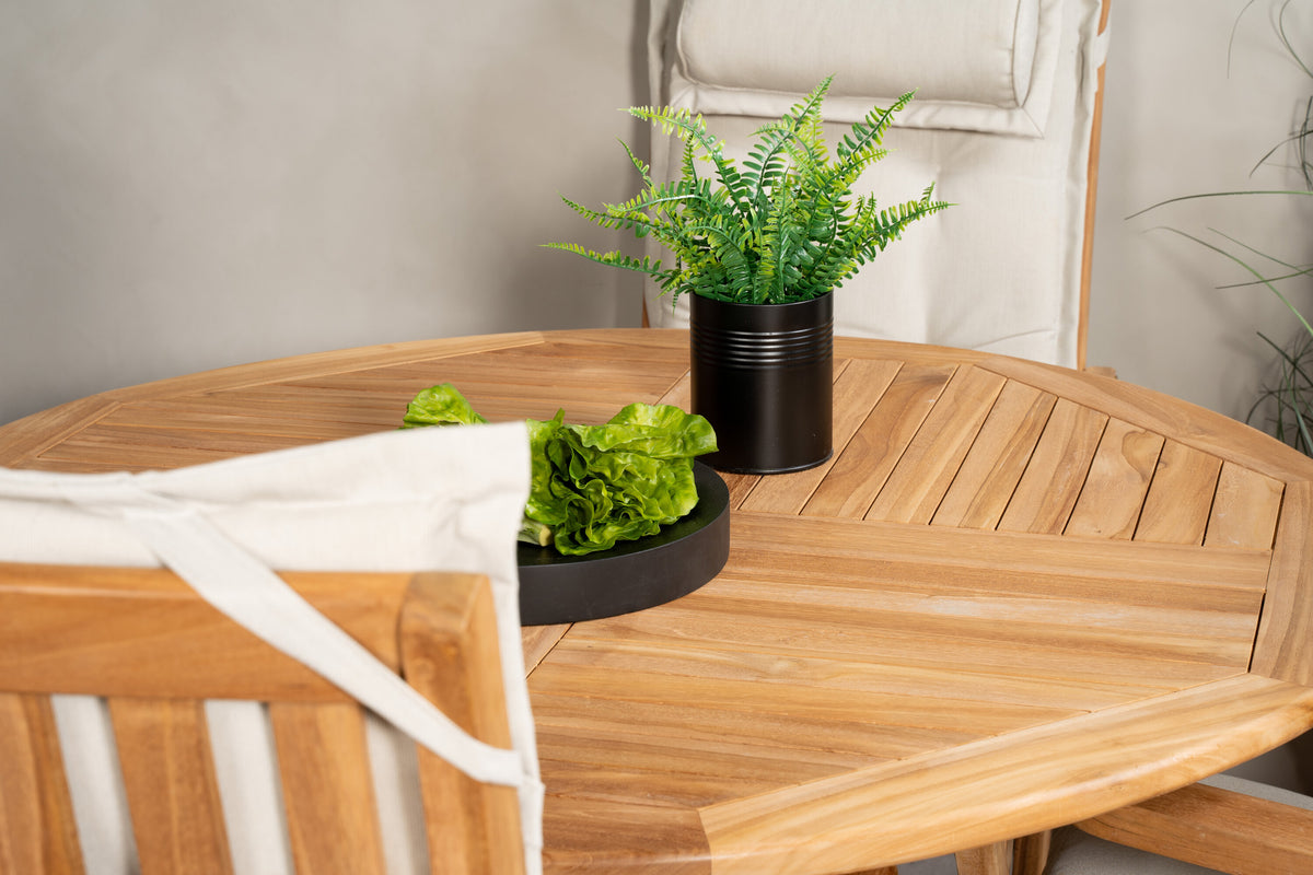 Kenya Matbord med Kenya Stolarna – Bord: ⌀120 Stol: 73x105x62