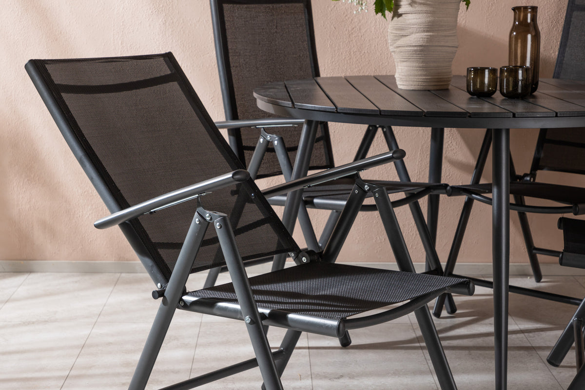 Break Matbord med Break Stolarna – Bord: ⌀120 Stol: 62x107,5x55