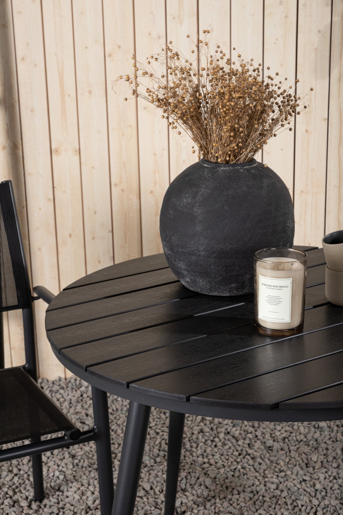 Break Matbord med Santorini Stolarna – Bord: ⌀90 Stol: 58x88x56