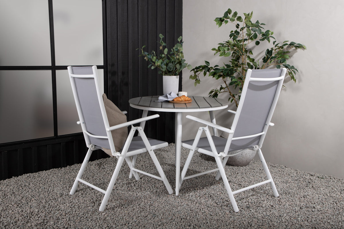 Break Matbord med Break Stolarna – Bord: ⌀90 Stol: 62x107,5x55