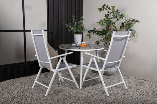 Break Matbord med Break Stolarna – Bord: ⌀90 Stol: 62x107,5x55