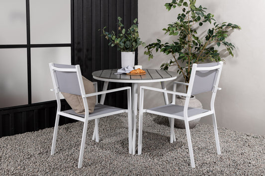 Break Matbord med Copacabana Stolarna – Bord: ⌀90 Stol: 60,5x88x56,5