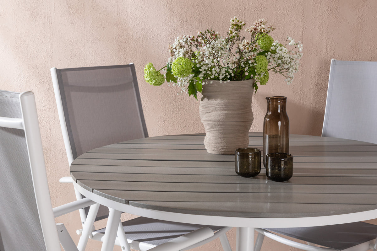 Break Matbord med Break Stolarna – Bord: ⌀120 Stol: 62x107,5x55
