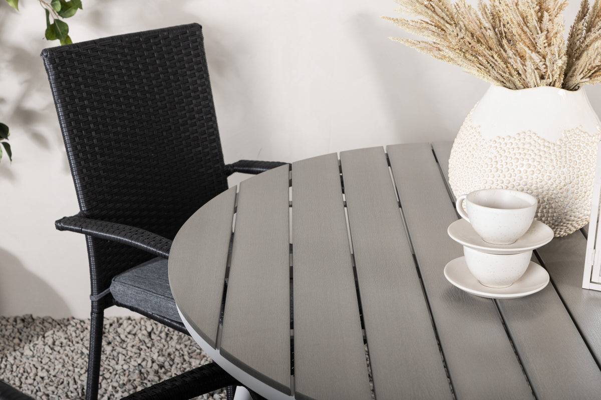 Break Matbord med Anna Stolarna – Bord: ⌀120 Stol: 64x95x55