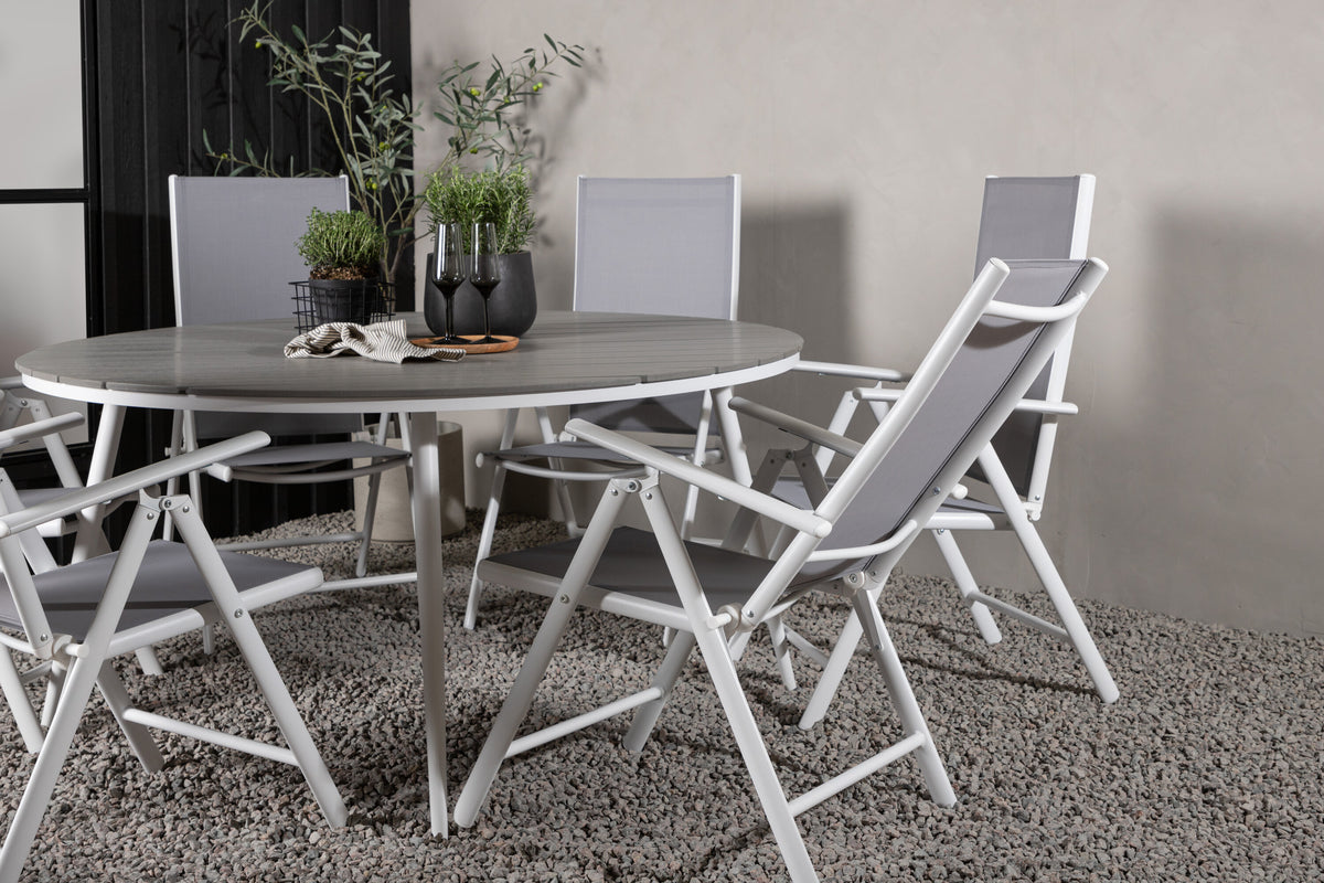 Break Matbord med Break Stolarna – Bord: ⌀150 Stol: 62x107,5x55