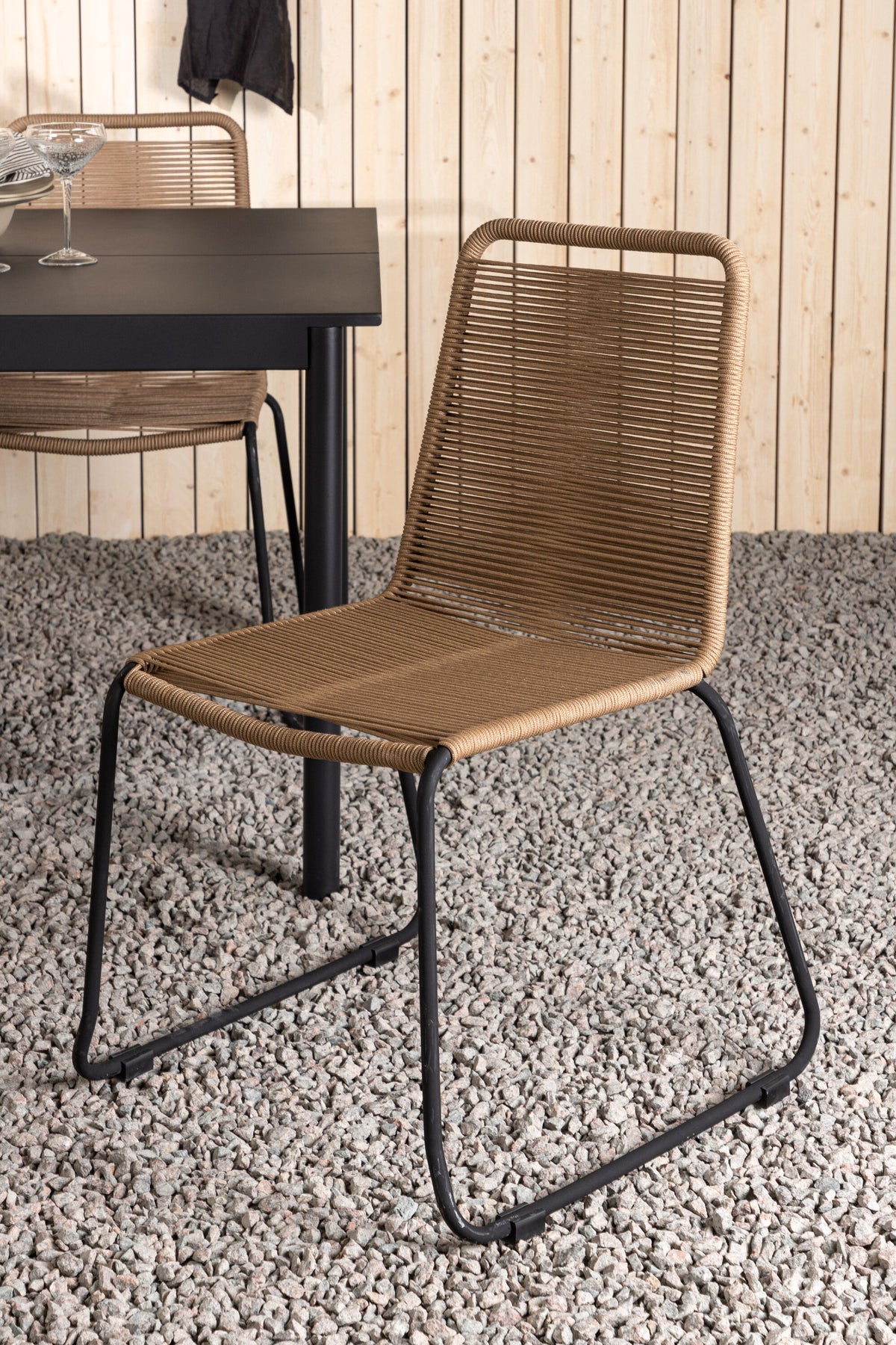 Modena Matbord med Lindos Stolarna – Bord: 75x200x100 Stol: 59x86x57