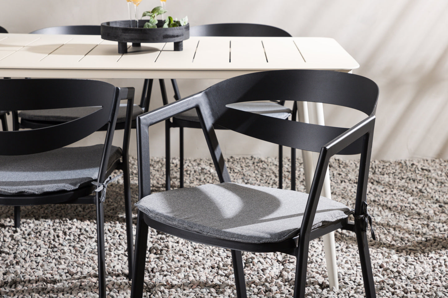 Lina Matbord med Slit Stolarna Matgrupp