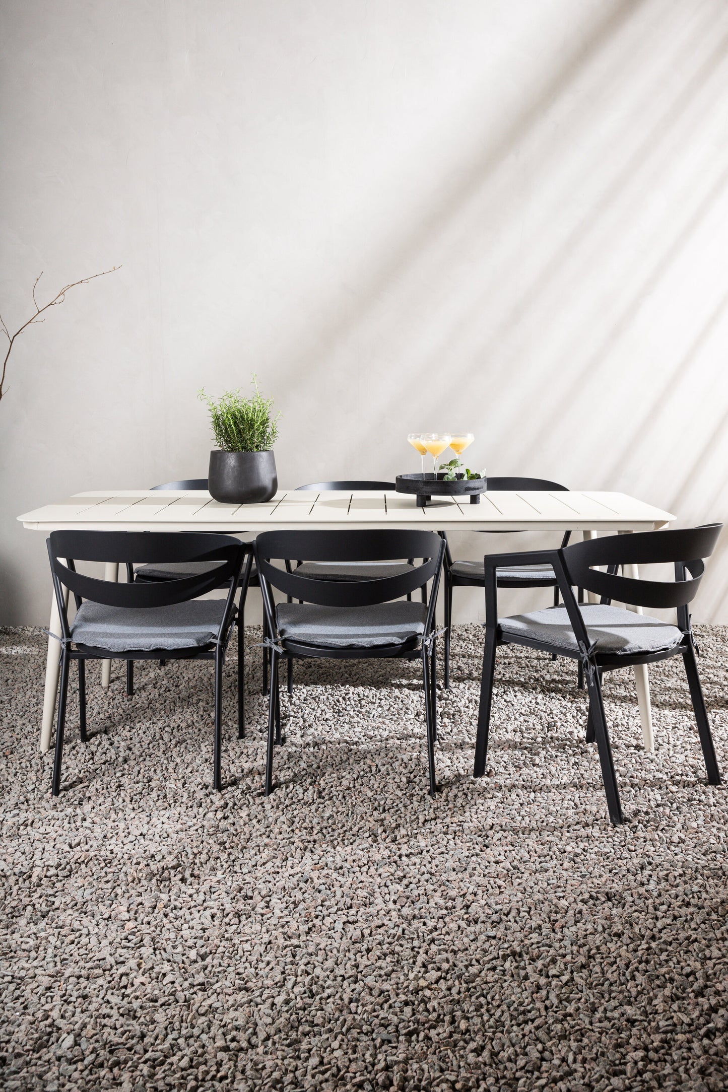 Lina Matbord med Slit Stolarna Matgrupp