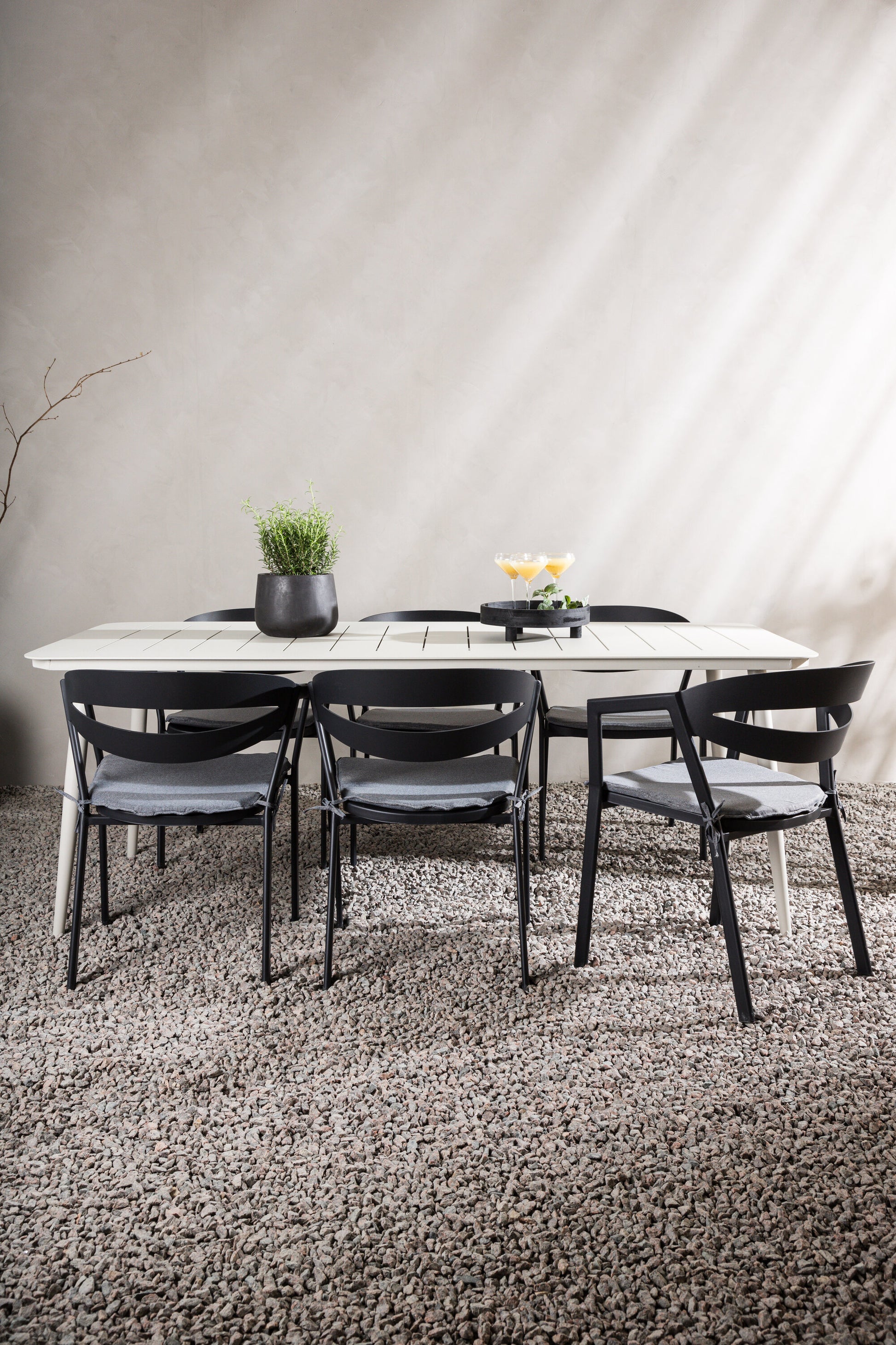 Lina Matbord med Slit Stolarna Matgrupp