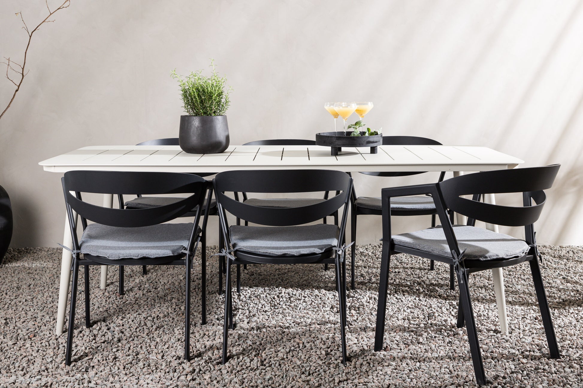 Lina Matbord med Slit Stolarna Matgrupp