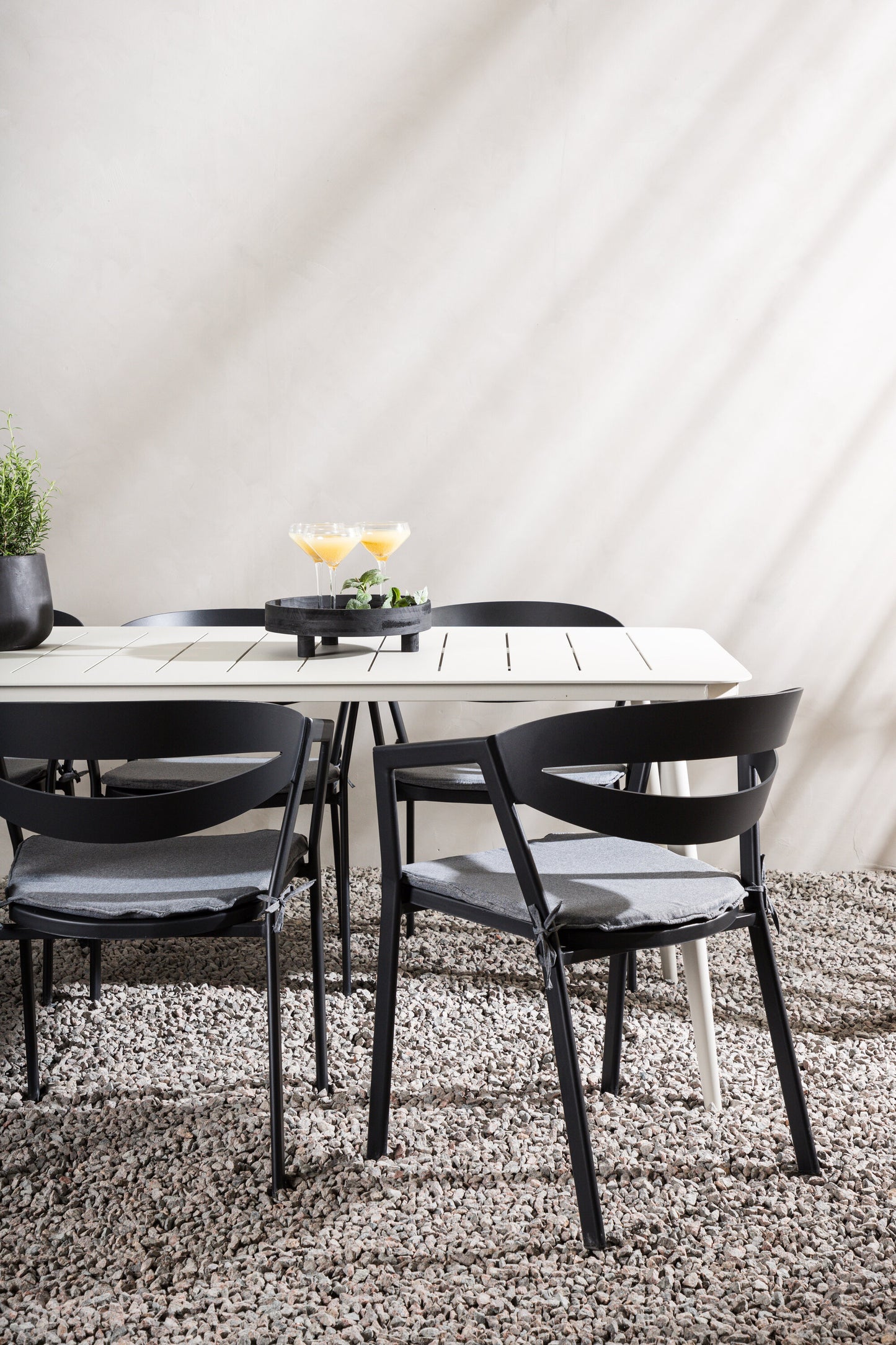 Lina Matbord med Slit Stolarna Matgrupp