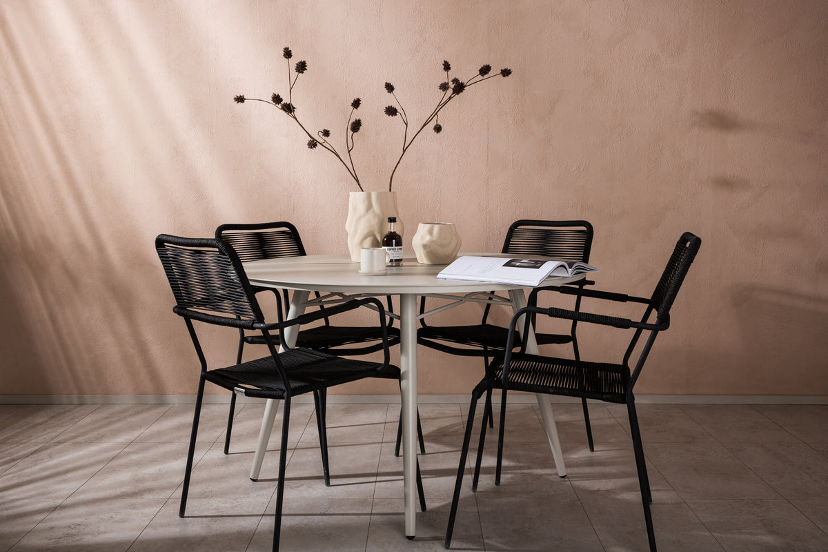 Lina Matbord med Lindos Stolarna – Bord: ⌀120 Stol: 66x85x55