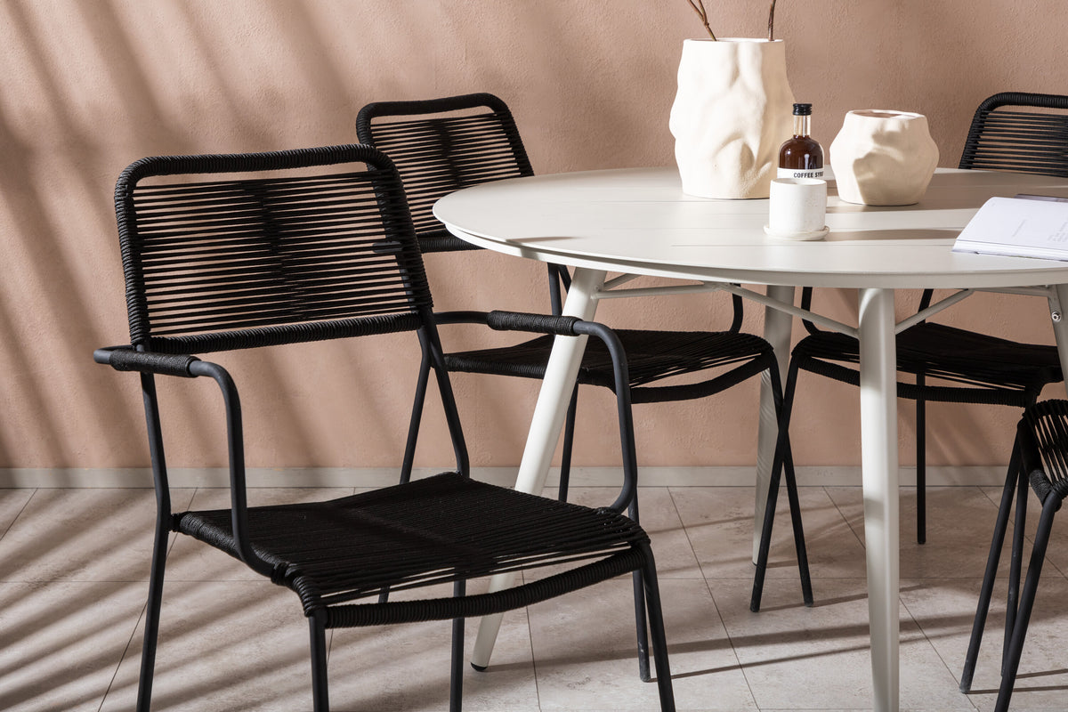 Lina Matbord med Lindos Stolarna – Bord: ⌀120 Stol: 66x85x55