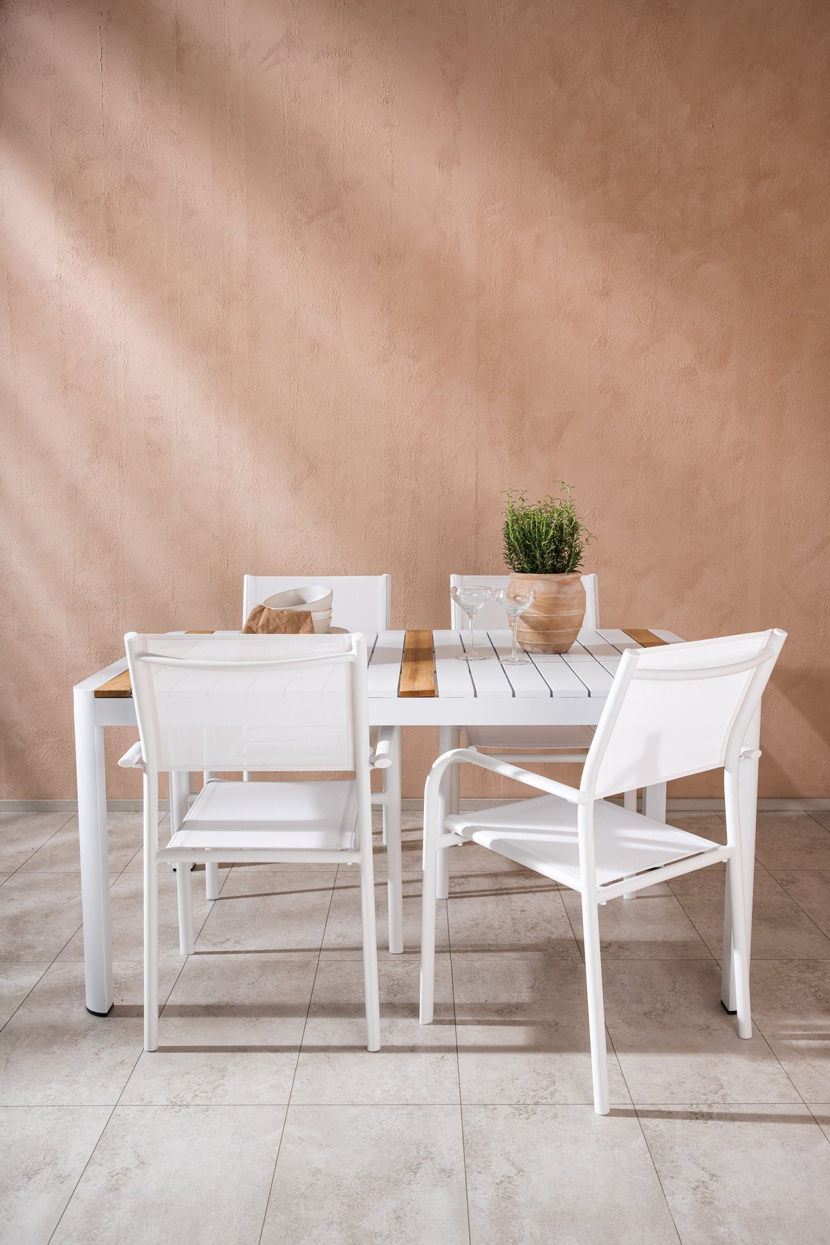 Togo Matbord med Santorini Stolarna
