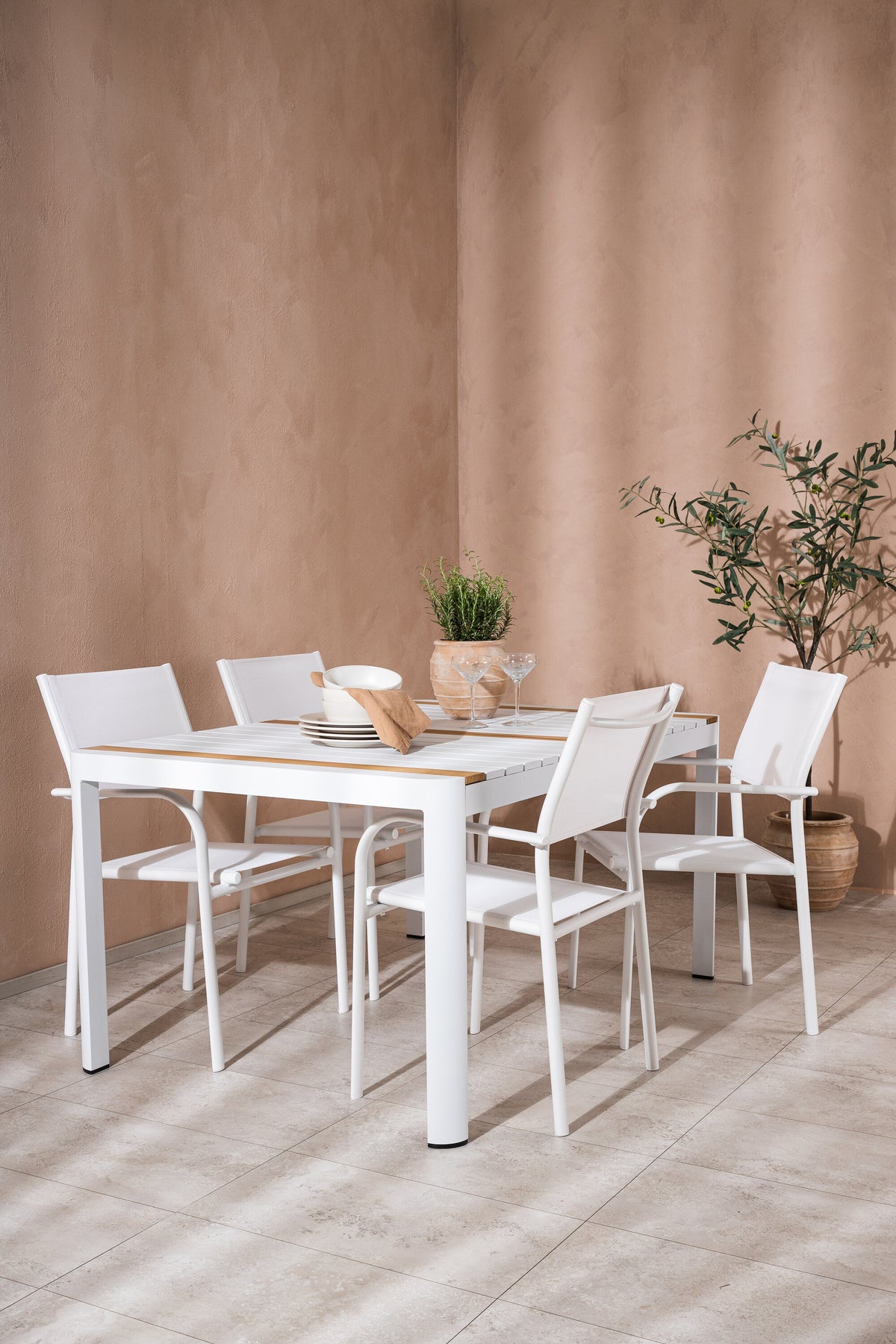 Togo Matbord med Santorini Stolarna
