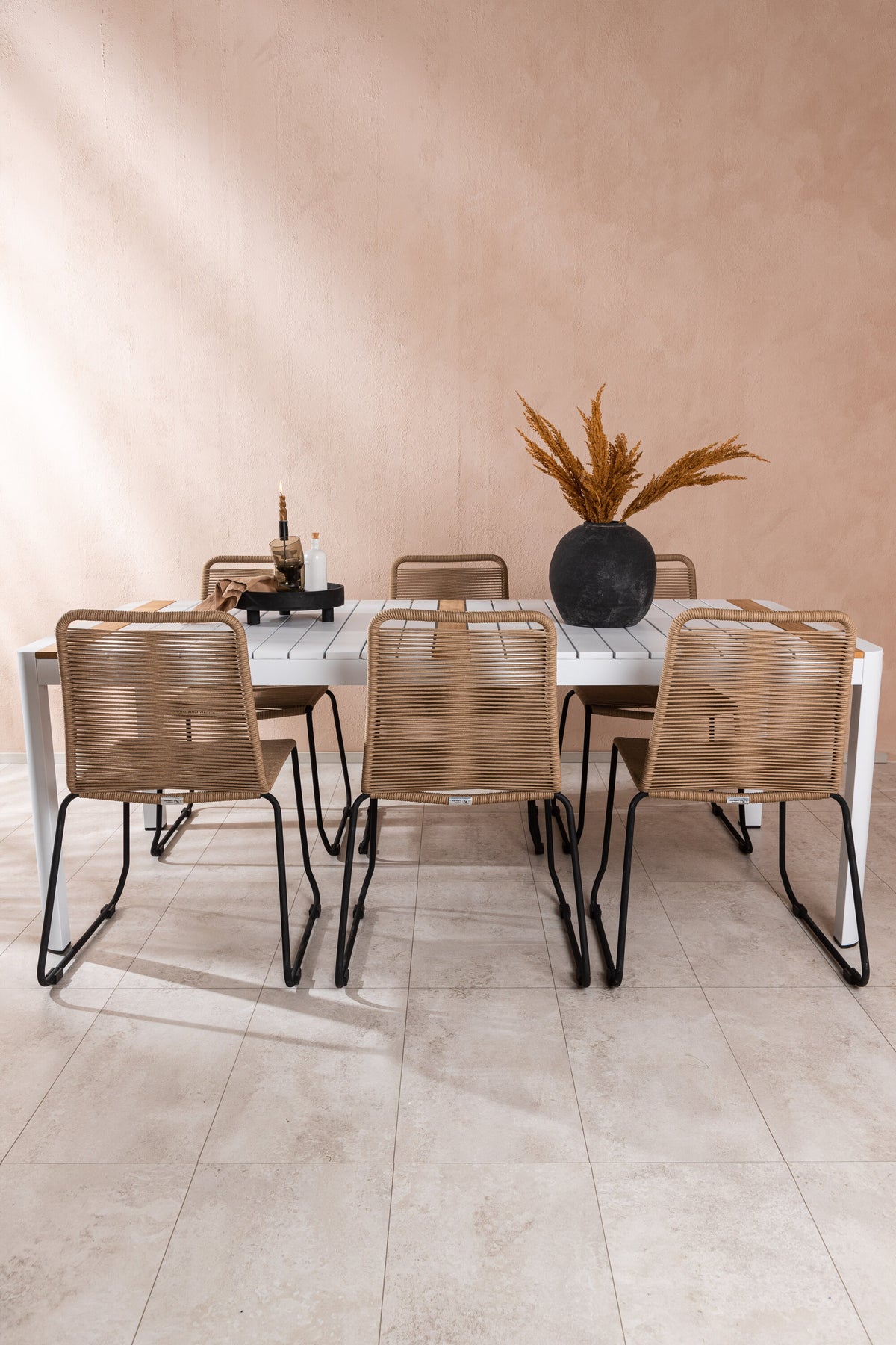 Togo Matbord med Lindos Stolarna – Bord: 75x200x100 Stol: 59x86x57