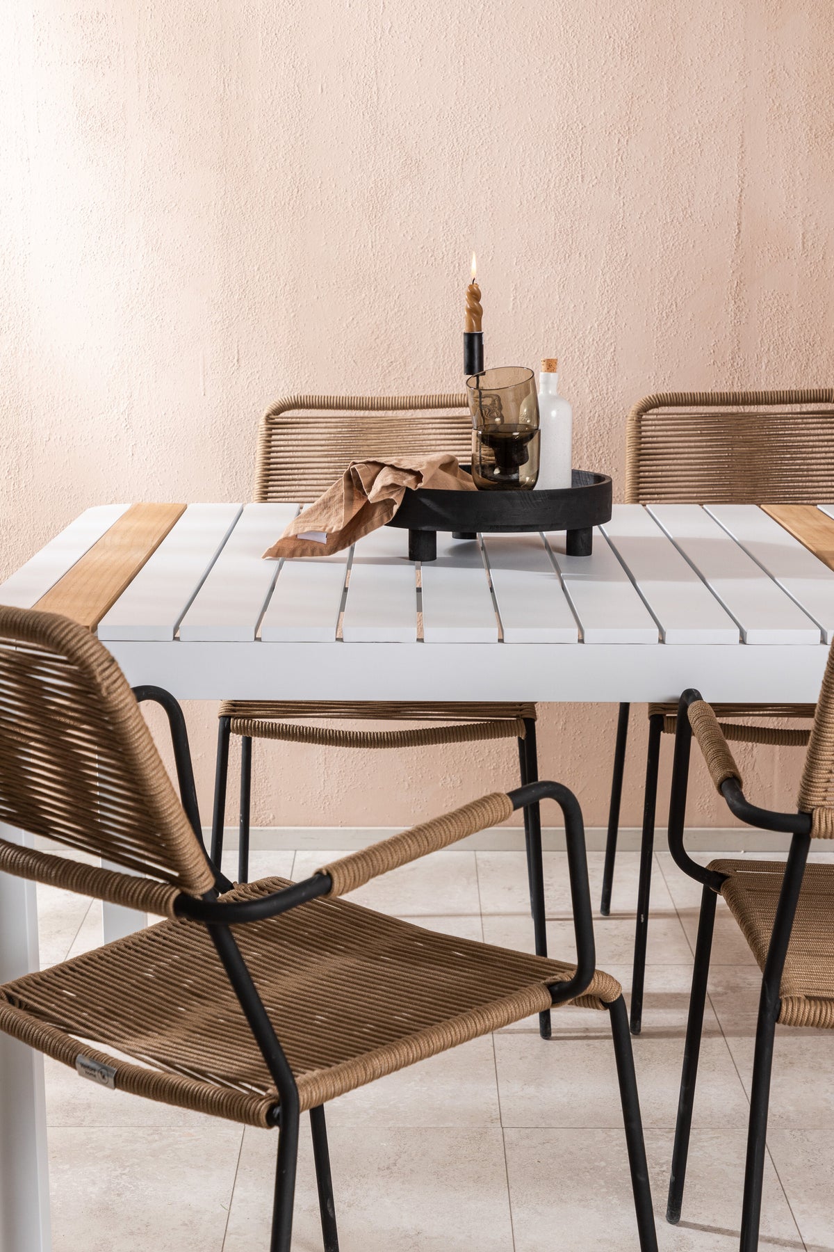Togo Matbord med Lindos Stolarna – Bord: 75x200x100 Stol: 66x85x55