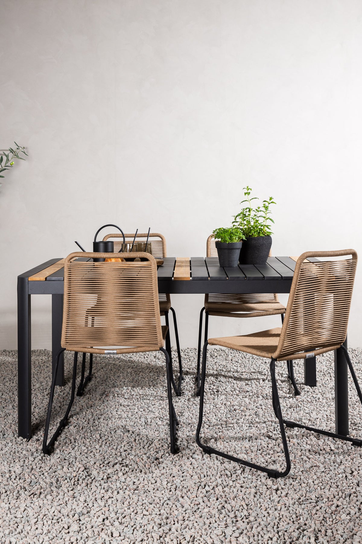 Togo Matbord med Lindos Stolarna – Bord: 75x150x90 Stol: 59x86x57