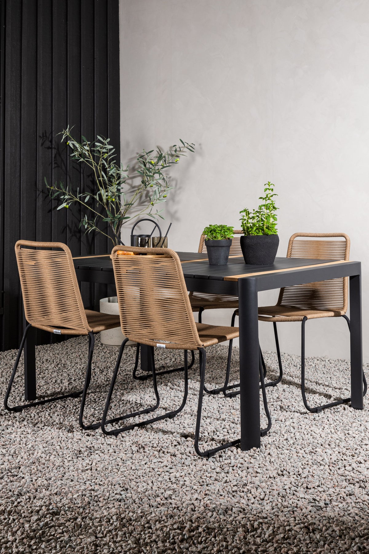 Togo Matbord med Lindos Stolarna – Bord: 75x150x90 Stol: 59x86x57