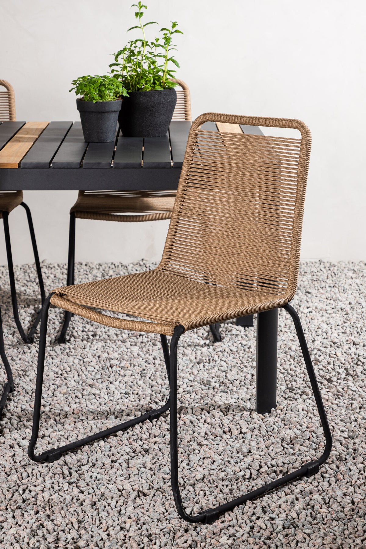 Togo Matbord med Lindos Stolarna – Bord: 75x150x90 Stol: 59x86x57