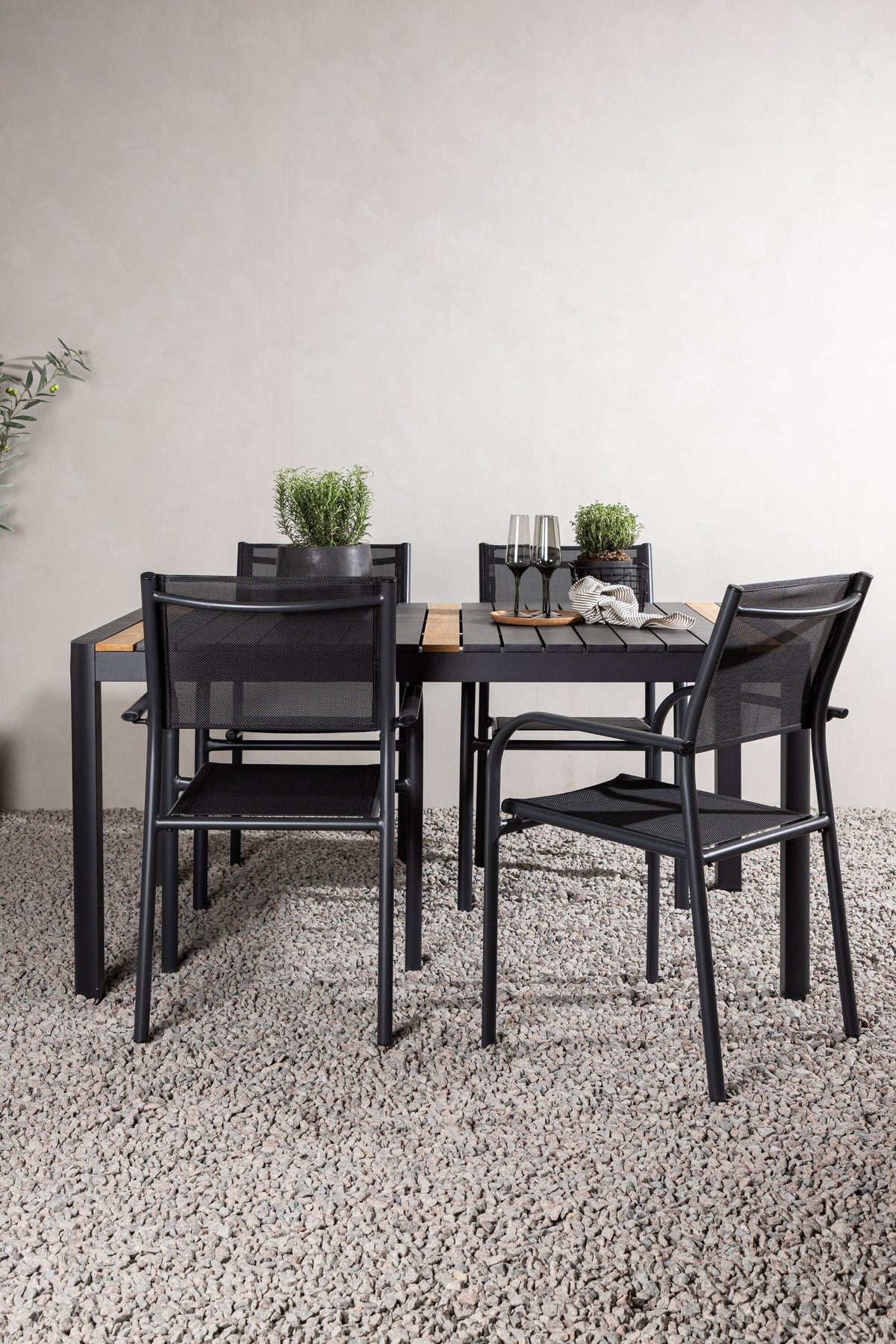 Togo Matbord med Santorini Stolarna – Bord: 75x150x90 Stol: 58x88x56