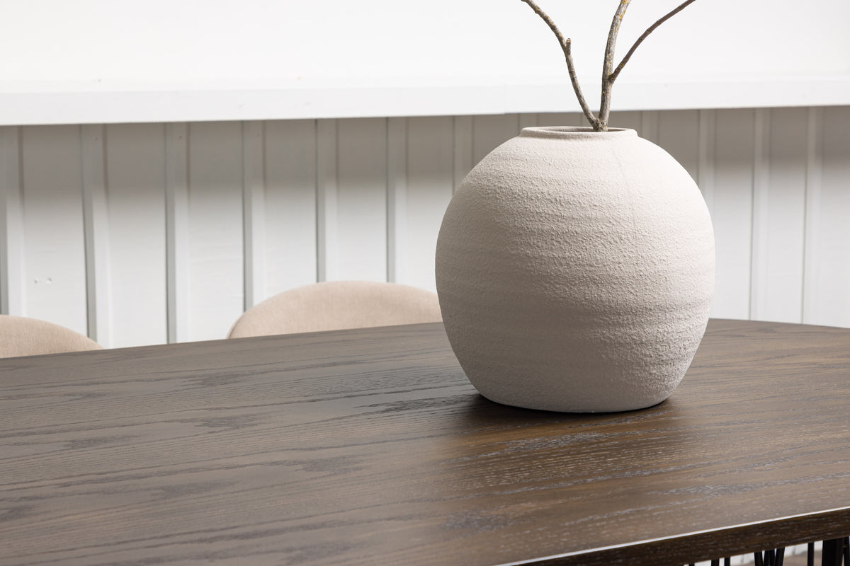 Stone Matbord med Velvet Stolarna – Bord: 74x220x100 Stol: 57x76,5x50