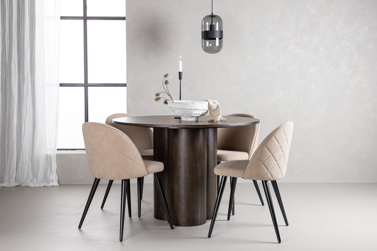 Olivia Matbord med Velvet Stolarna – Bord: ⌀110 Stol: 57x76,5x50