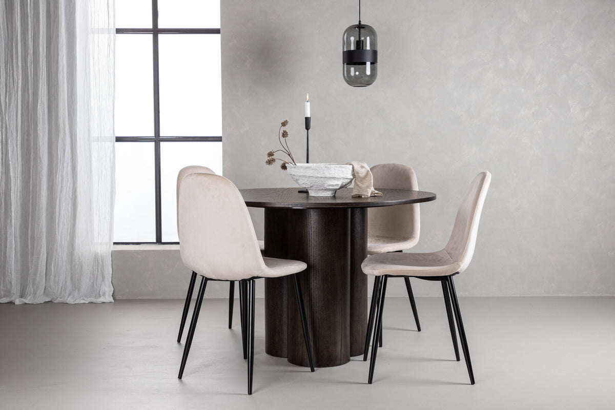 Olivia Matbord med Polar Stolarna – Bord: ⌀110 Stol: 53,3x88x44