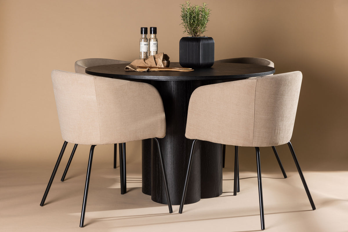 Olivia Matbord med Berit Stolarna – Bord: ⌀110 Stol: 55x78x55