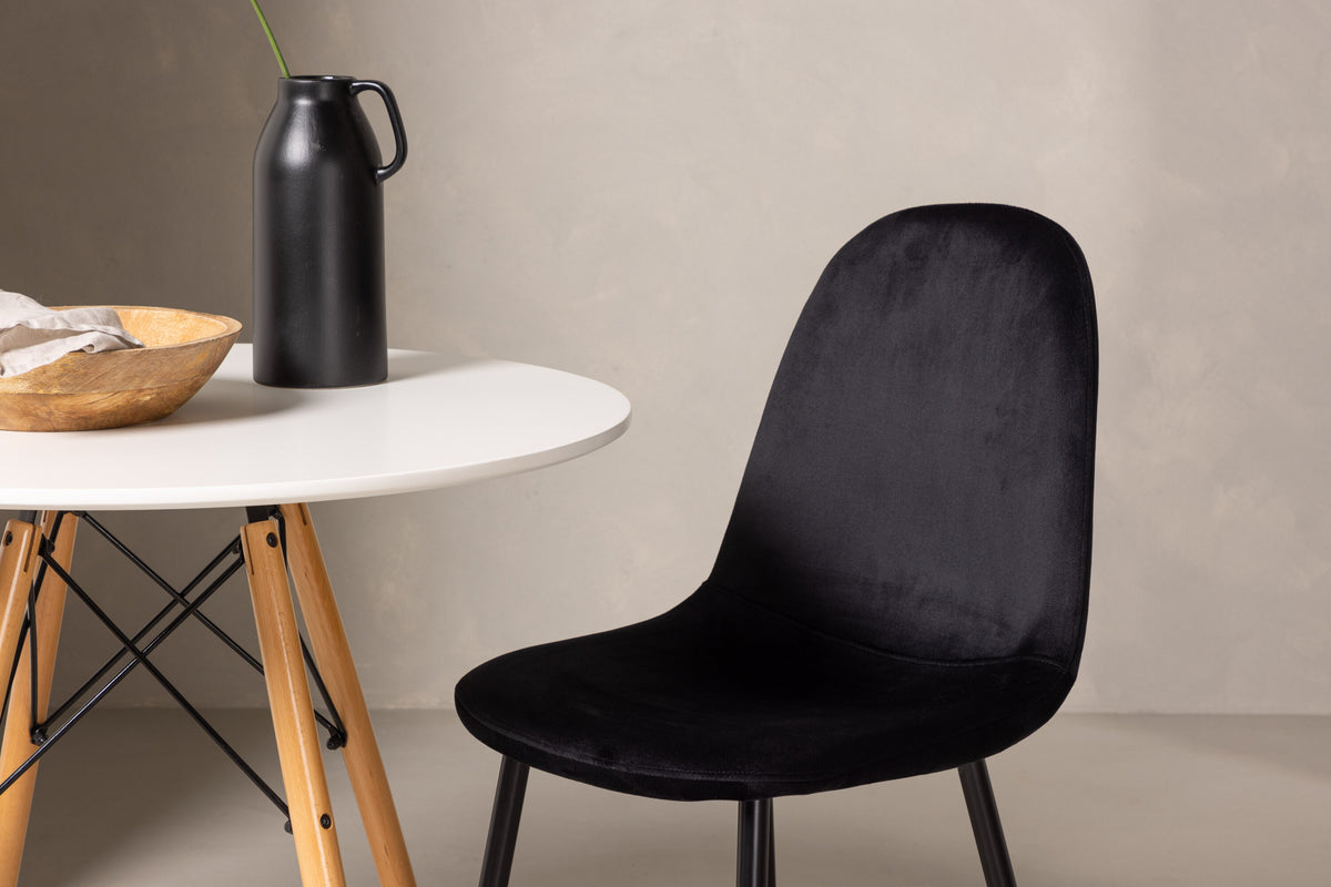 Danburi Matbord med Polar Stolarna – Bord: ⌀60 Stol: 53,3x88x42,5