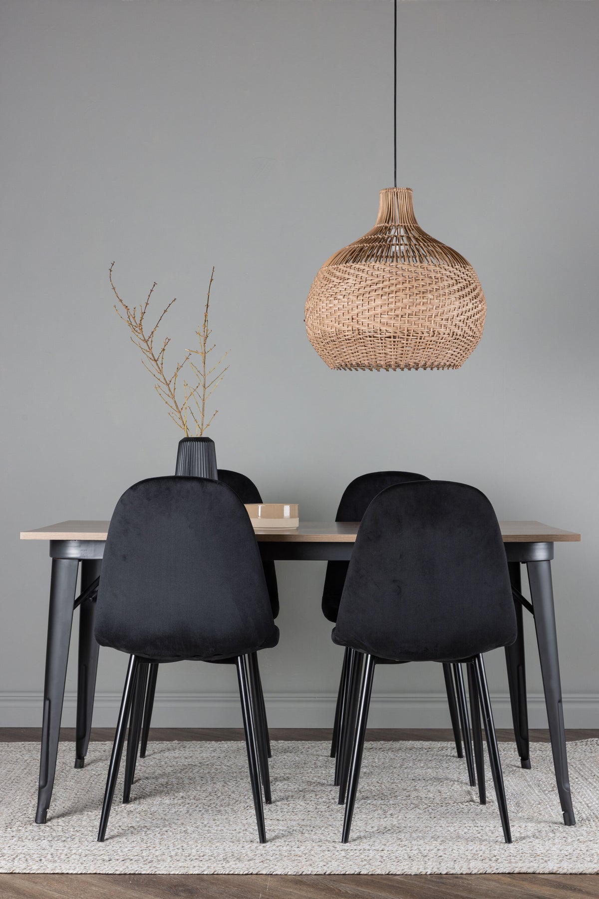 Tempe Matbord med Polar Stolarna – Bord: 75x140x80 Stol: 53,3x88x42,5