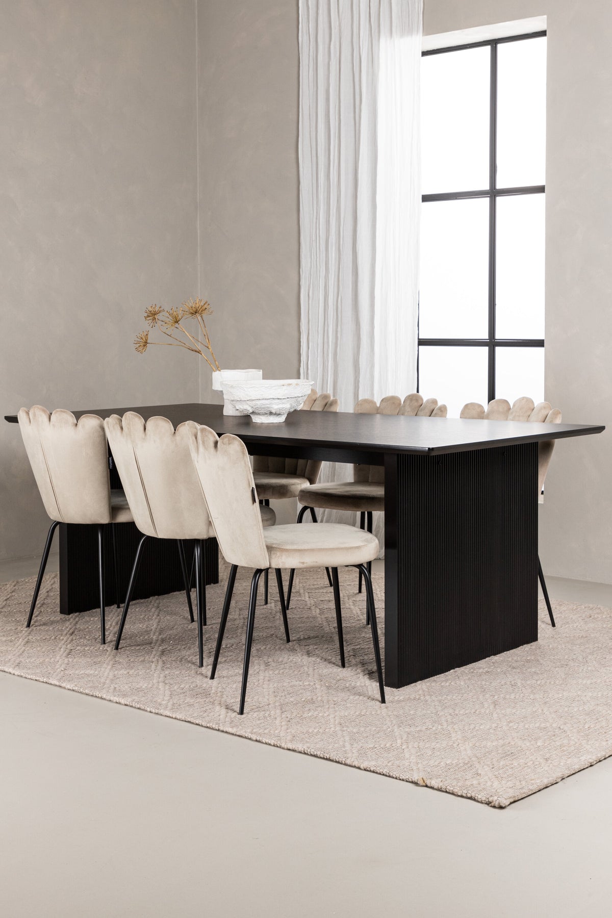 Vail Matbord med Limhamn Stolarna – Bord: 75x200x100 Stol: 42x82x44