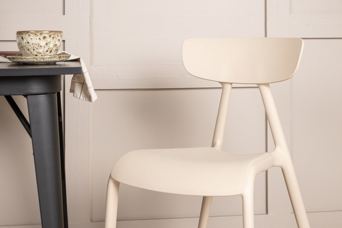 Tempe Matbord med Ursholmen Stolarna – 80x80
