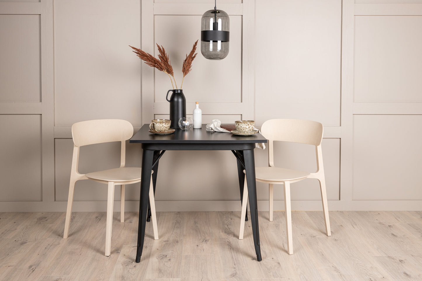 Tempe Matbord med Åstol Stolarna Matgrupp
