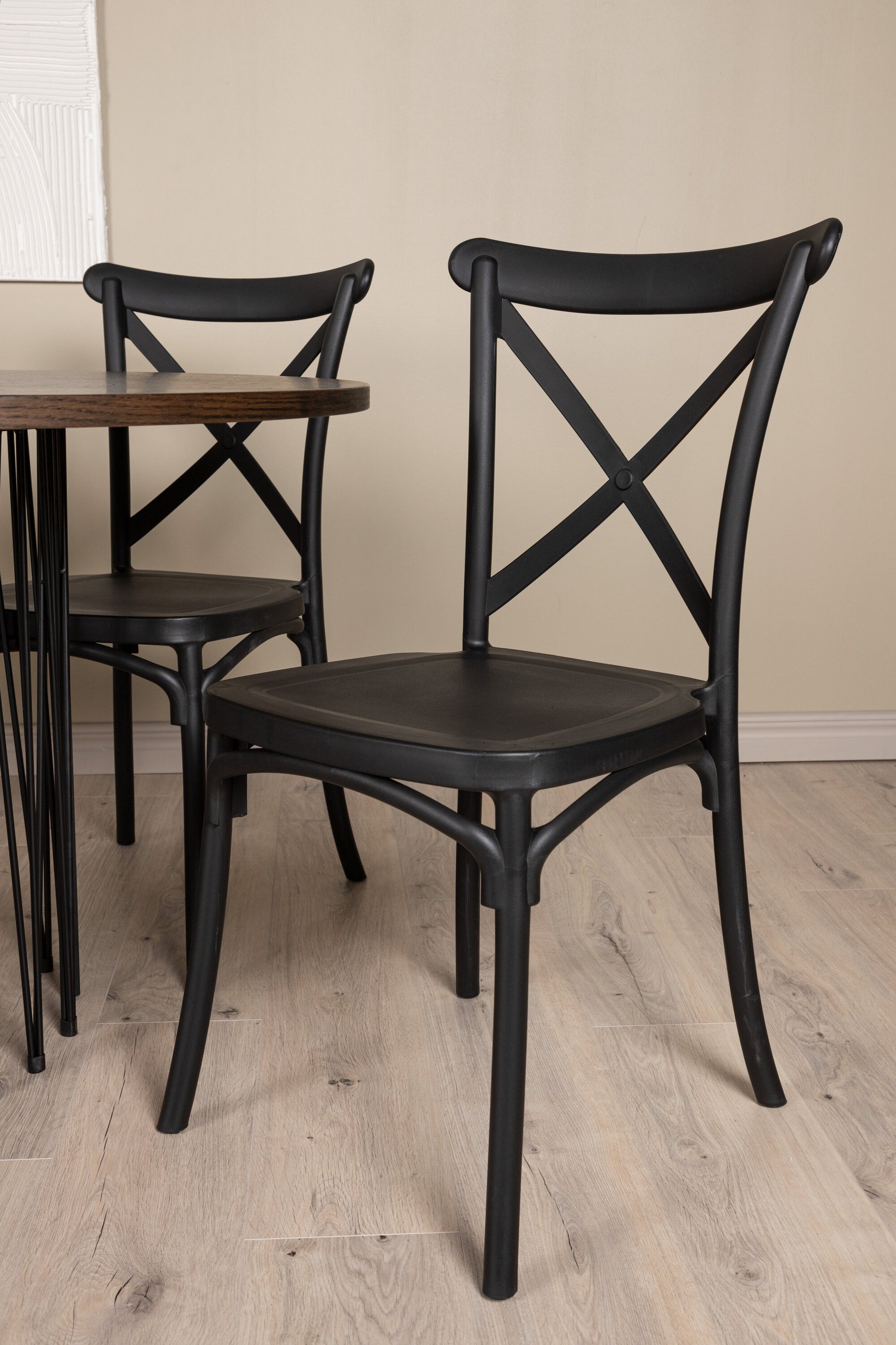 Stone Matbord med Crosett Stolarna Matgrupp
