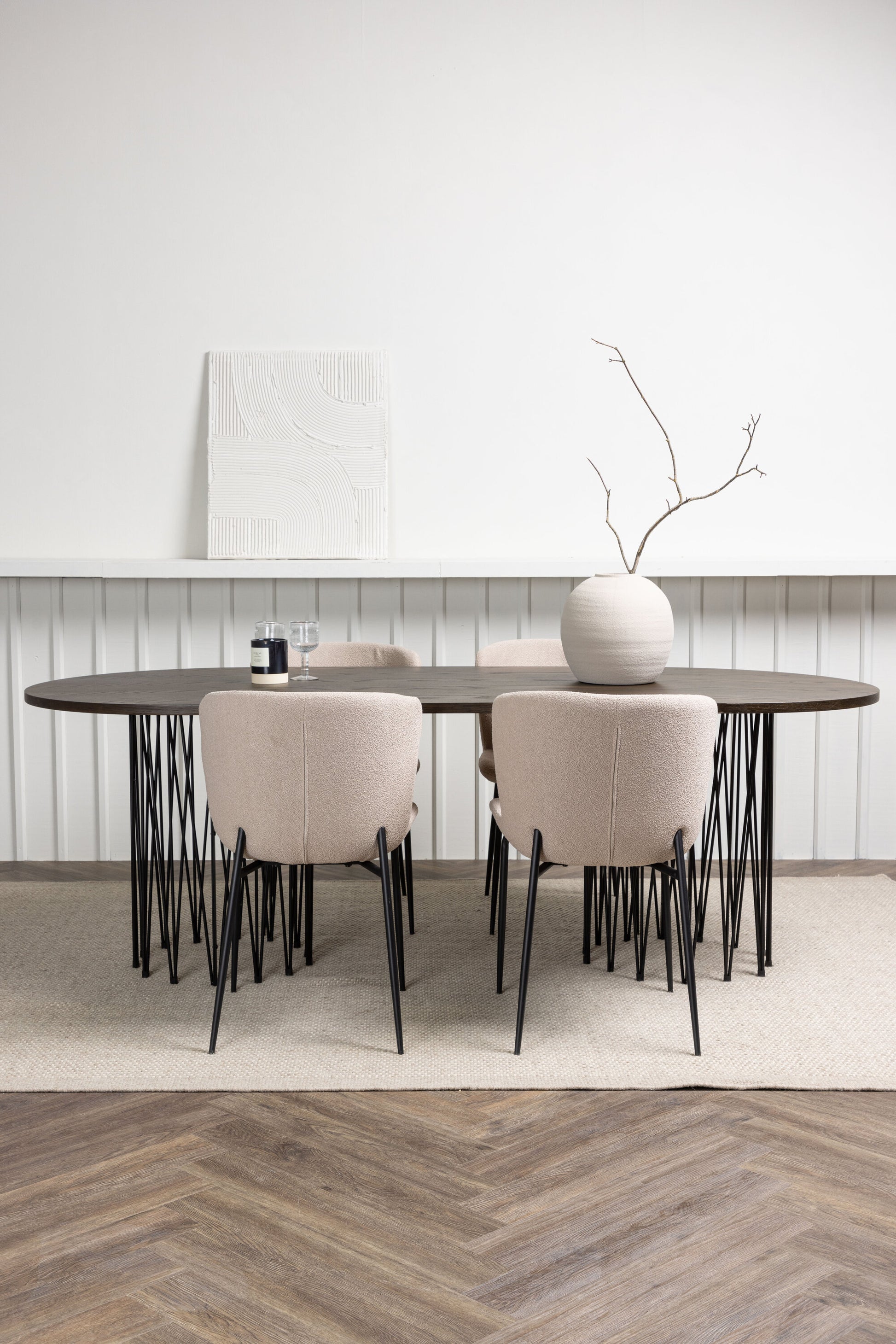 Stone Matbord med Modesto Stolarna Matgrupp