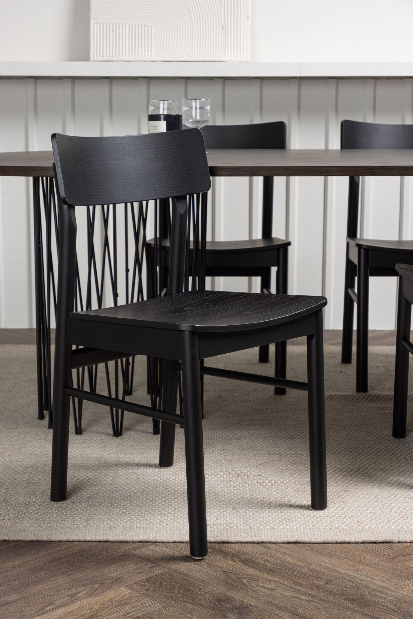 Stone Matbord med Montros Stolarna Matgrupp