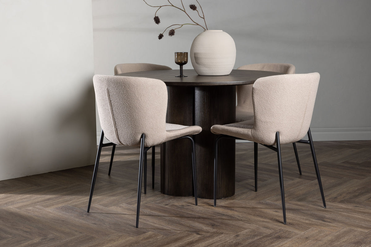 Olivia Matbord med Modesto Stolarna – Bord: ⌀110 Stol: 54x79,5x48