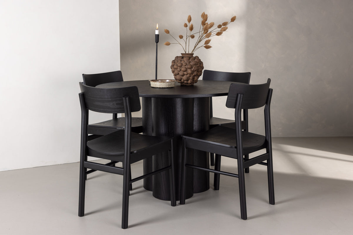 Olivia Matbord med Montros Stolarna – Bord: ⌀110 Stol: 48x82x45,5