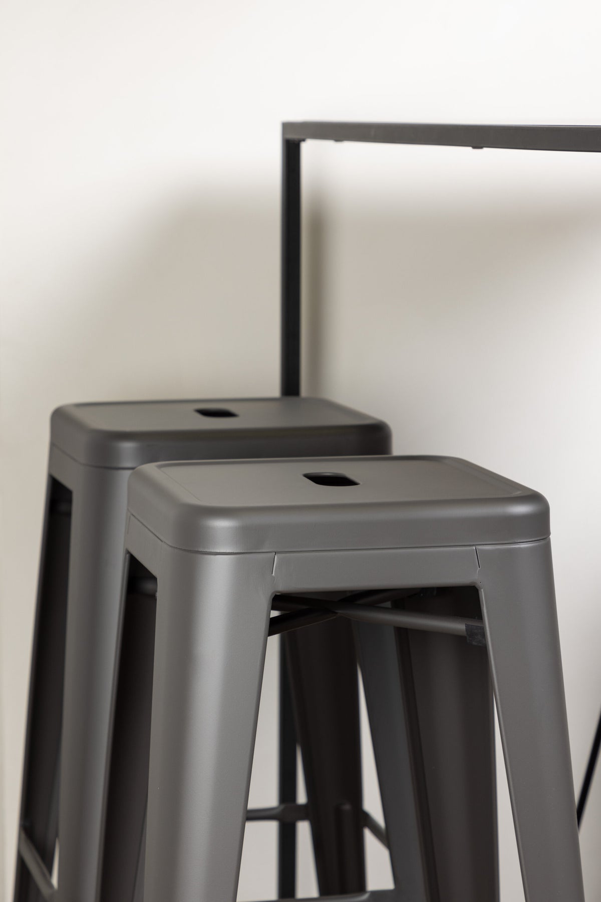 Brea Matbord med Tempe Stolarna – Bord: 105x120x60 Stol: 43x76x43