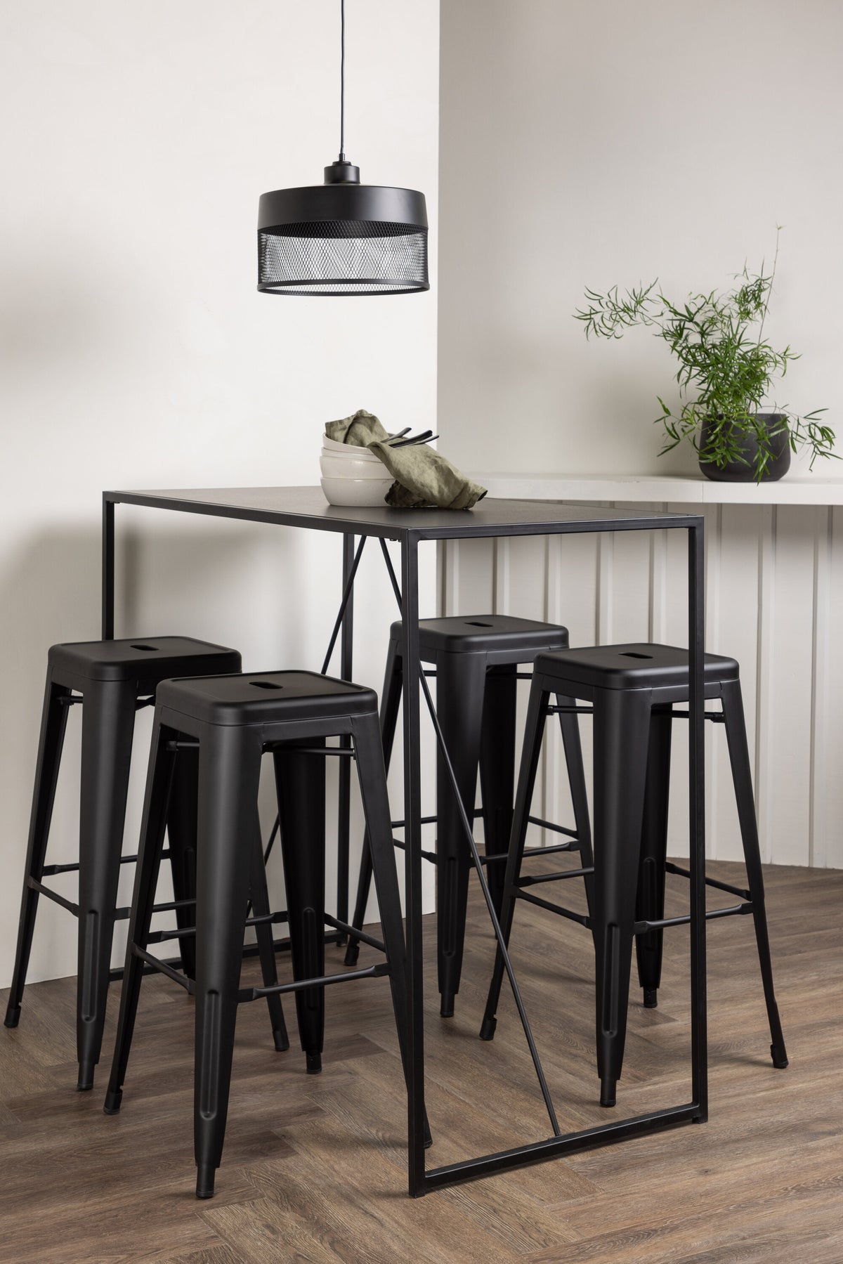 Brea Matbord med Tempe Stolarna – Bord: 105x120x60 Stol: 43x76x43