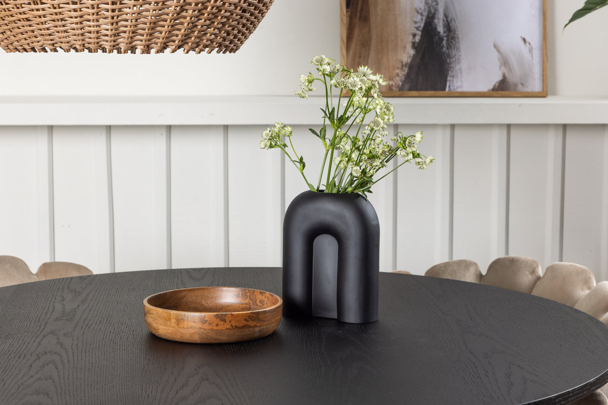 Bootcut Matbord med Limhamn Stolarna – Bord: ⌀110 Stol: 51x76,5x46