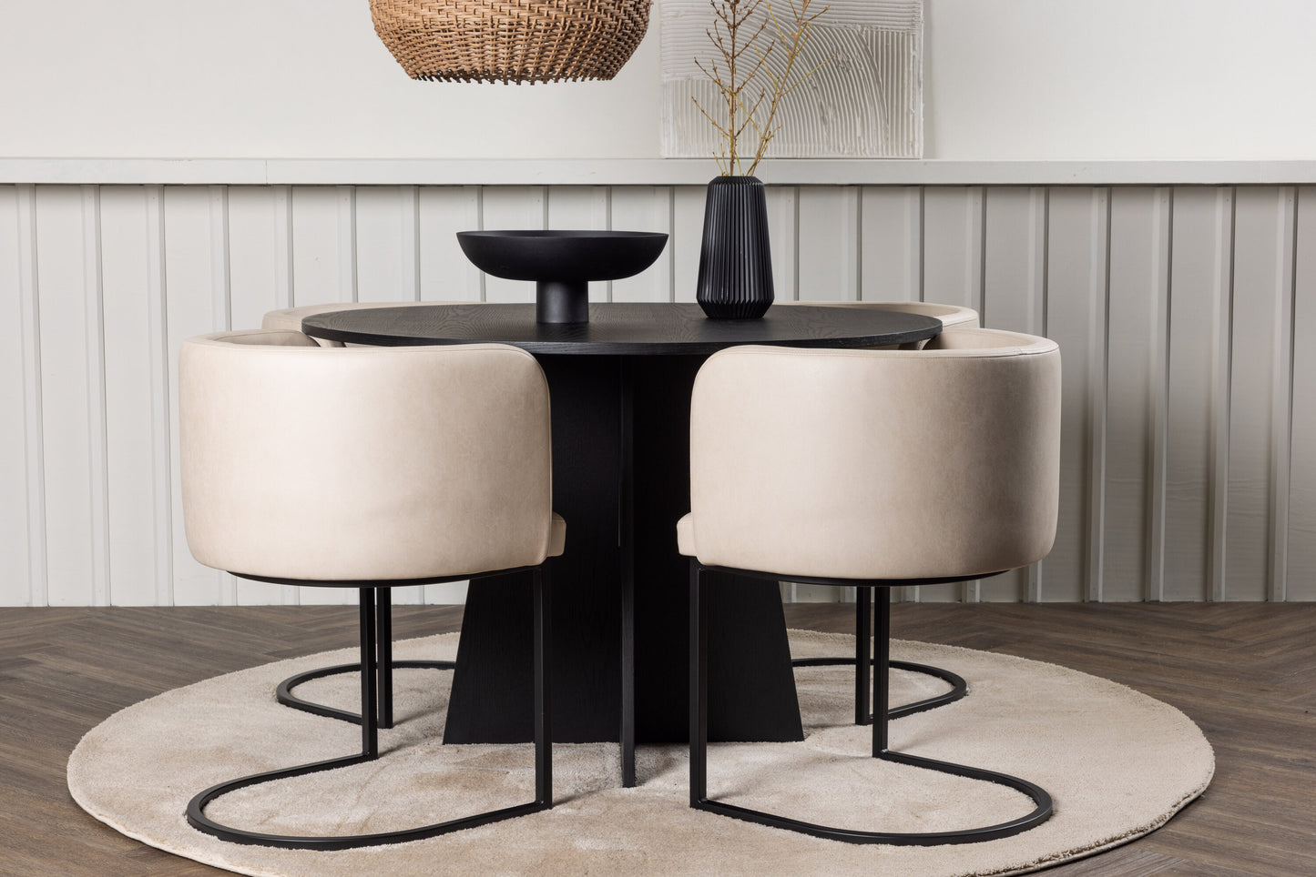 Bootcut Matbord med Simrishamn Stolarna Matgrupp