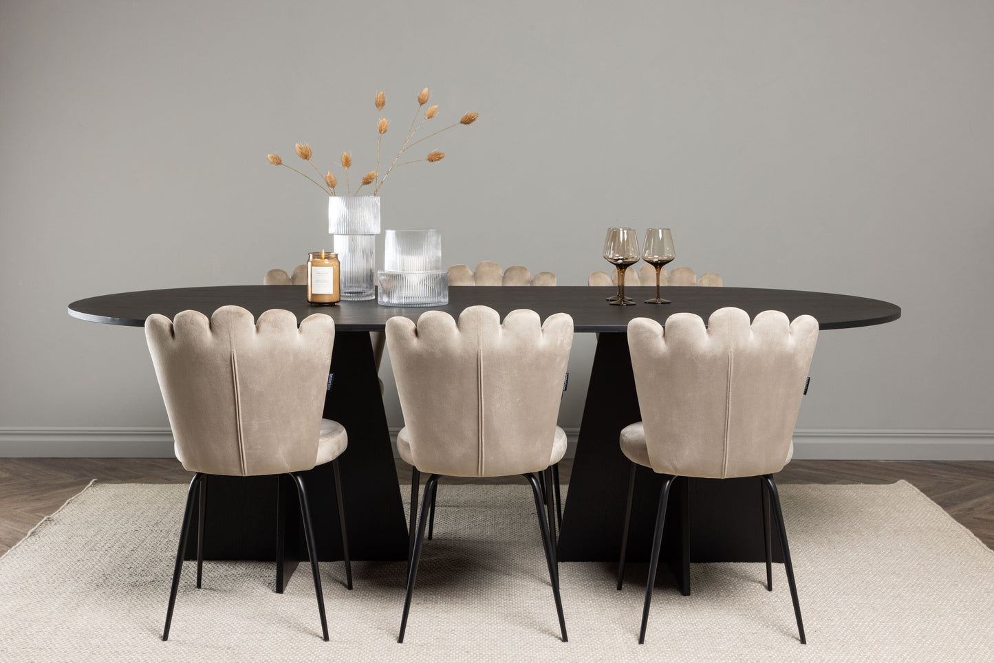 Bootcut Matbord med Limhamn Stolarna – Bord: 75x230x115 Stol: 42x82x44