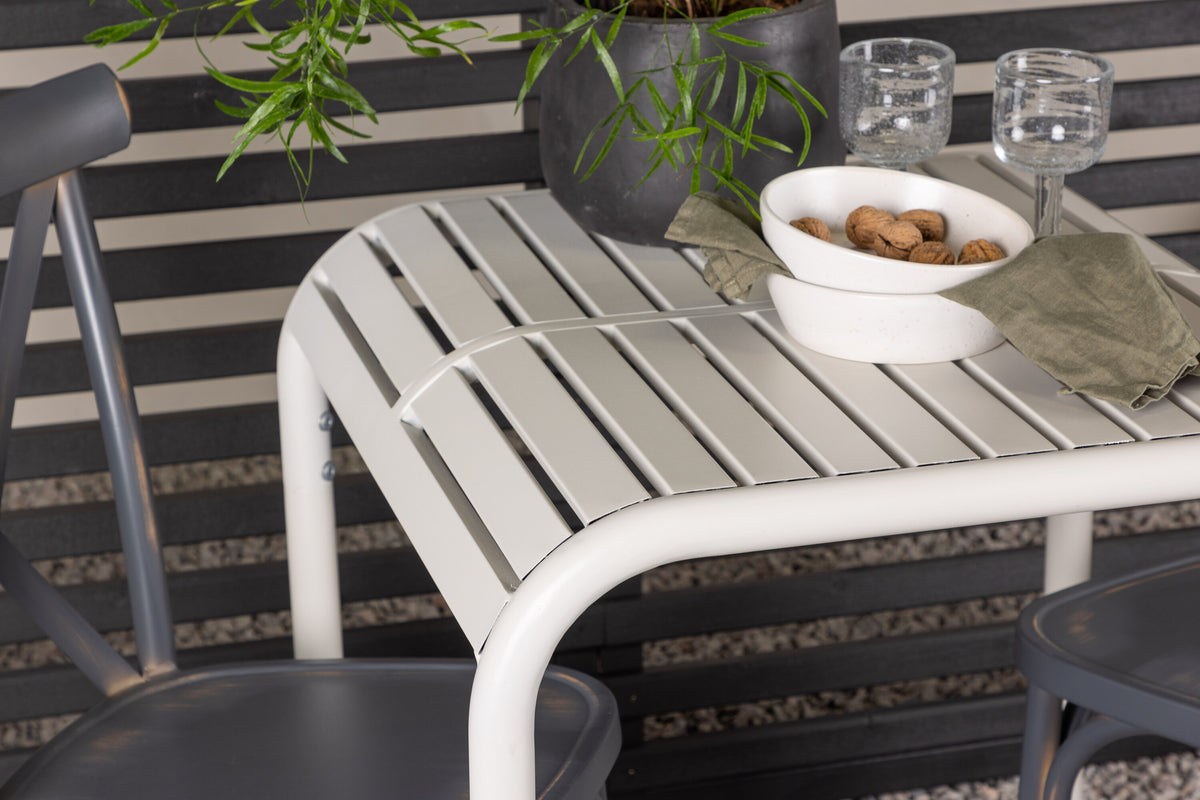 Borneo Rektangulär Matgrupp – Bord: 75x70x70 Stol: 48x88x48