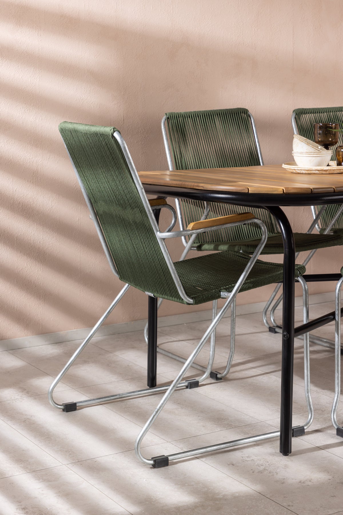 Holmbeck Matbord med Bois Stolarna – Bord: 75x200x90 Stol: 63x93x60