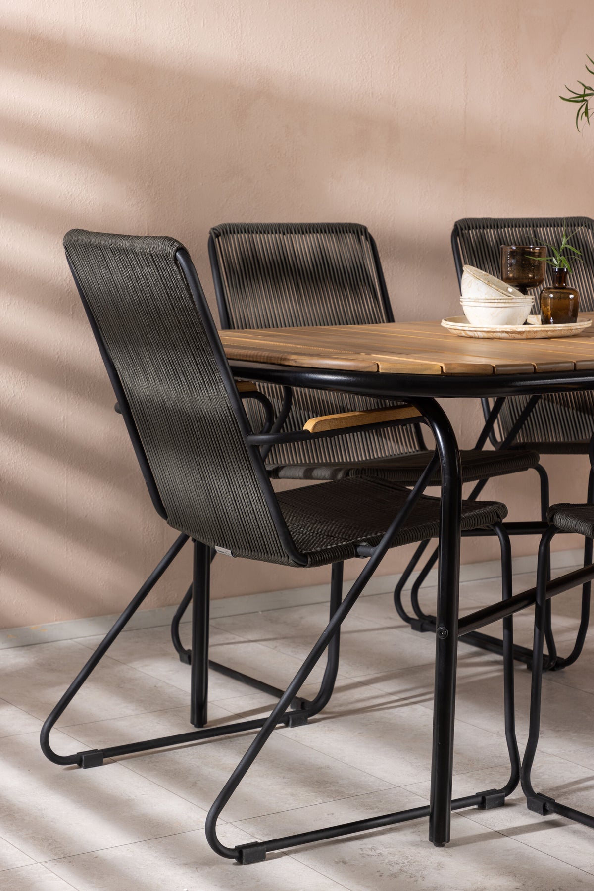 Holmbeck Matbord med Bois Stolarna – Bord: 75x200x90 Stol: 63x93x60
