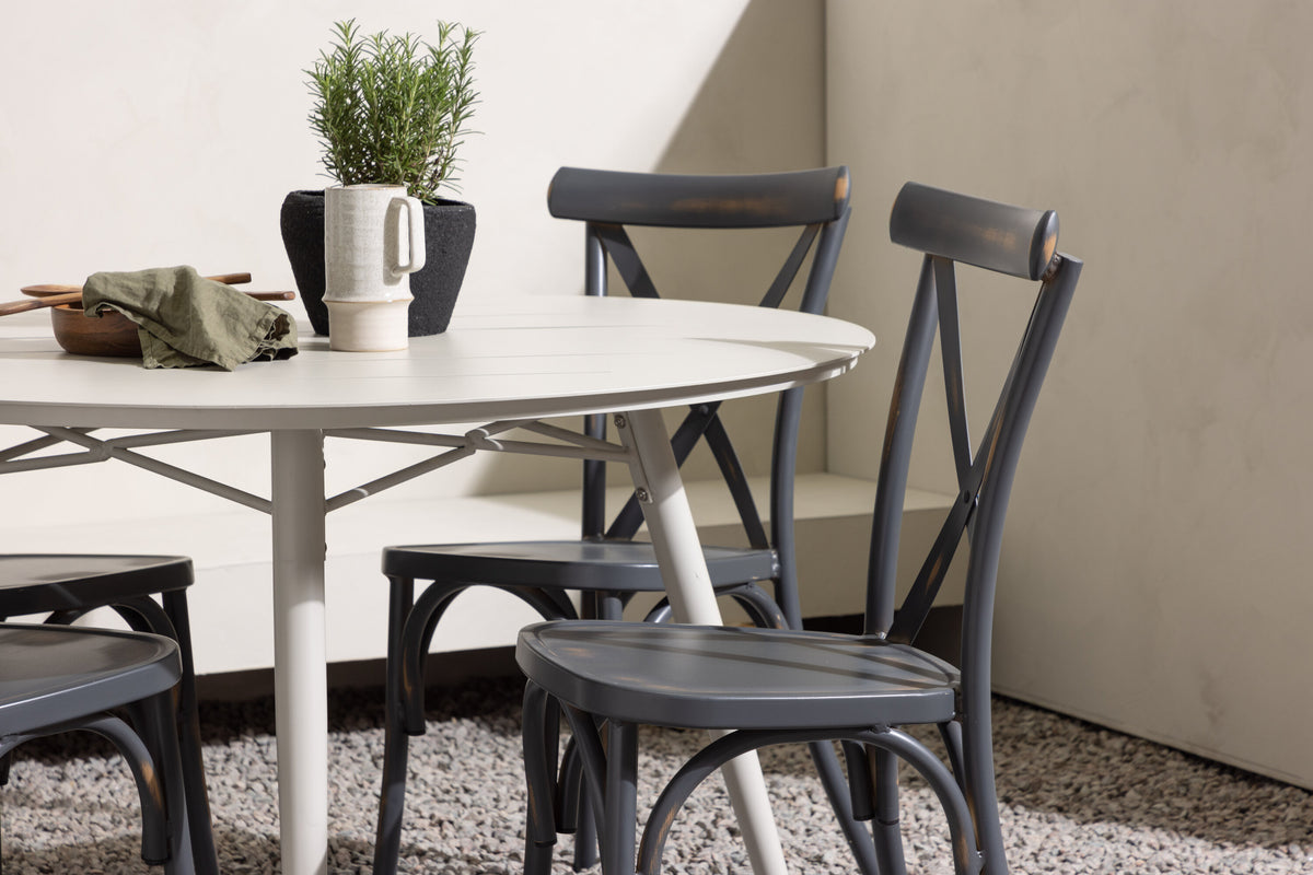 Lina Matbord med Tablas Stolarna – Bord: ⌀120 Stol: 48x88x48